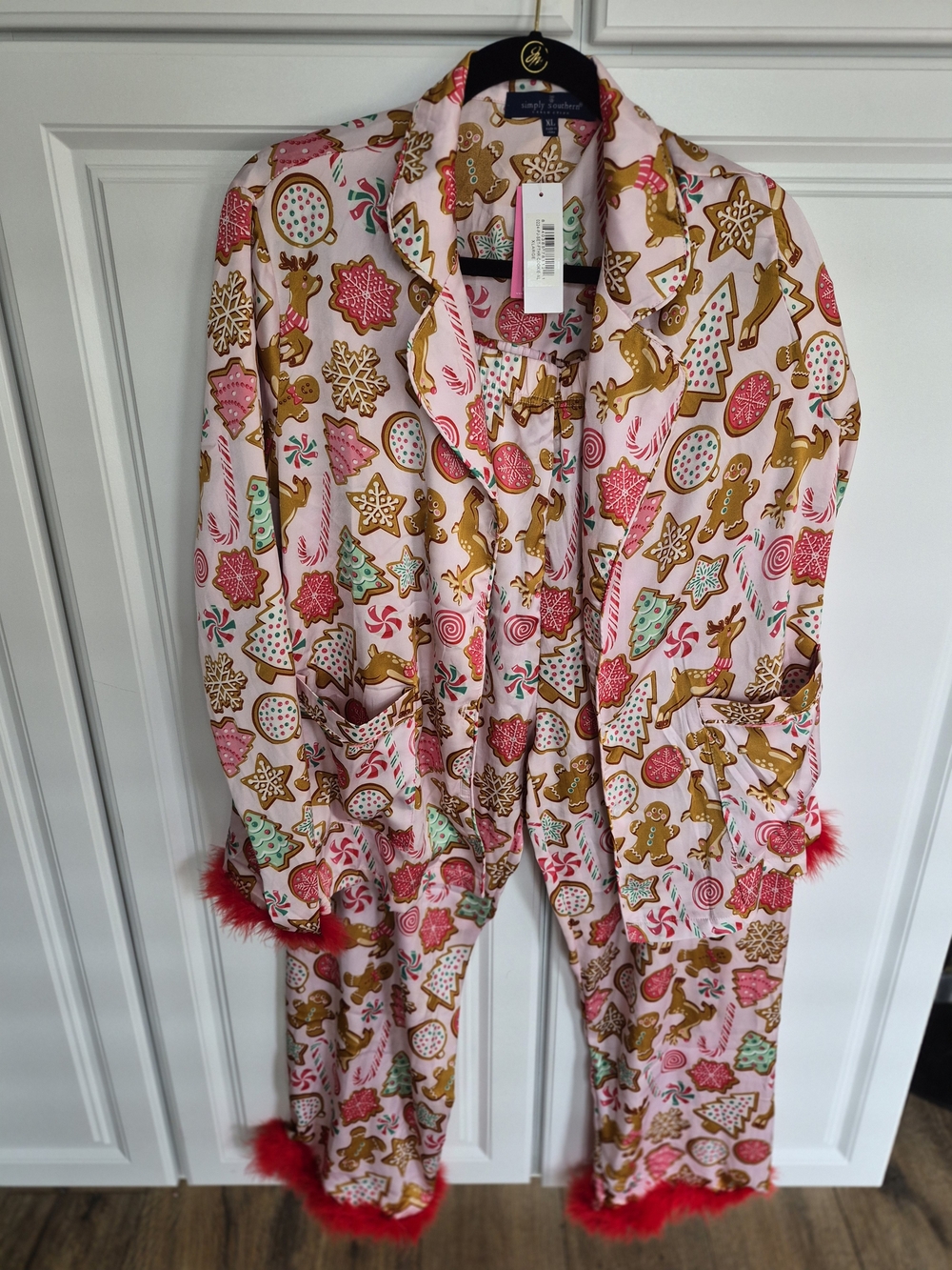 NWT Simply Southern Two Piece Holiday PJ Set  Cookie Theme Red Fur Trim XL